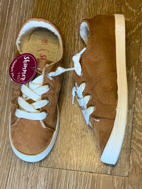 Women's Tan Suede Lace-Up Sneakers with Faux Fur Trim